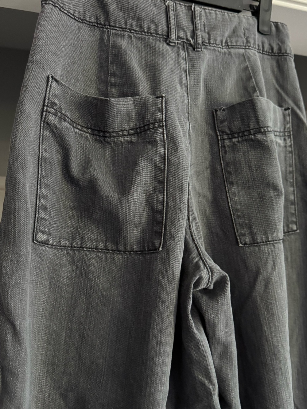 Anthropologie Pilcro Womens 28 Gray Pleated Wide Leg Palazzo Jeans High Rise - Picture 3 of 10